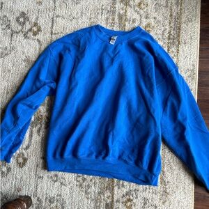 Gildan crewneck